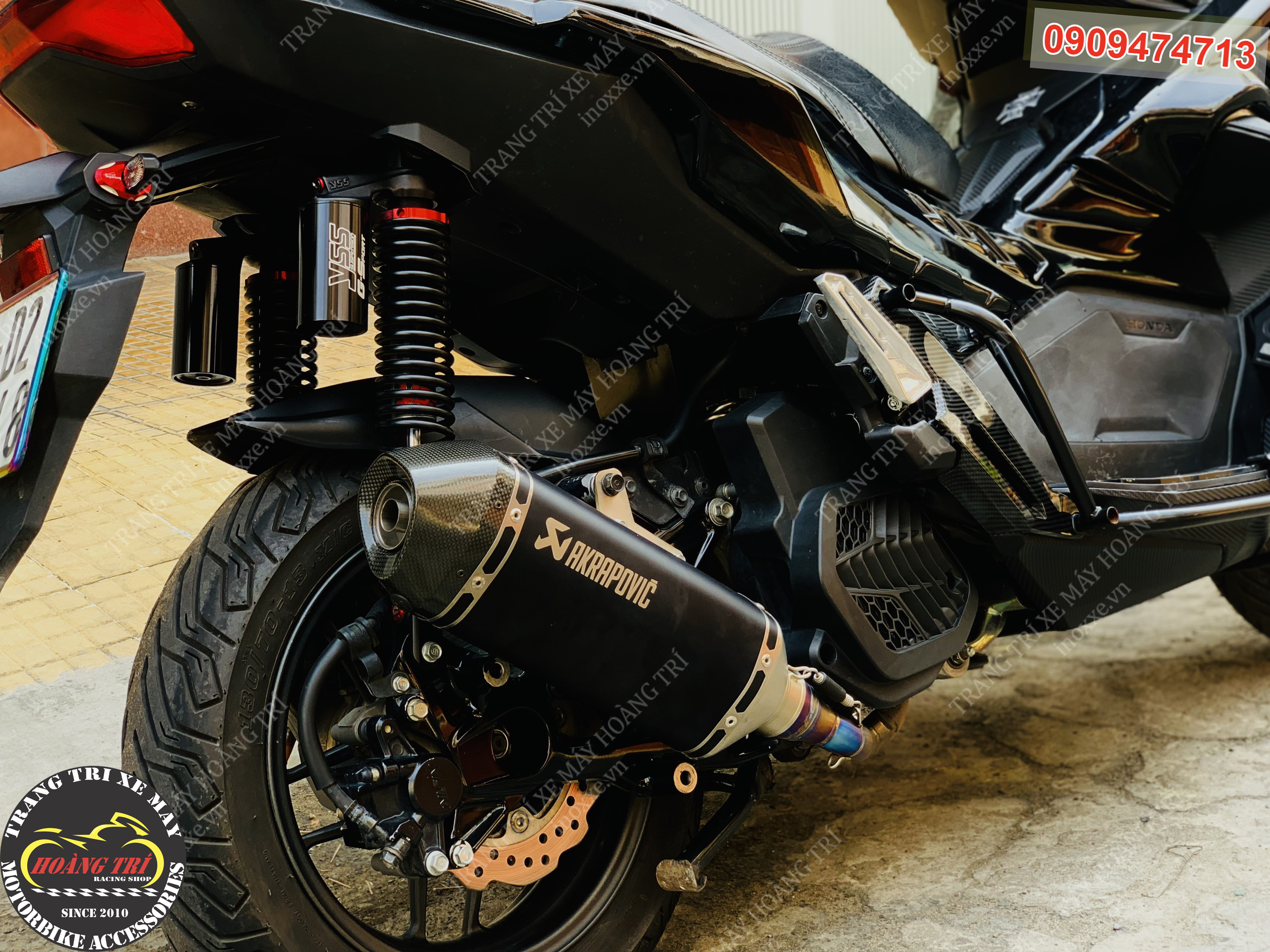  Lon Pô Akrapovic S-VE125R2-HZBL